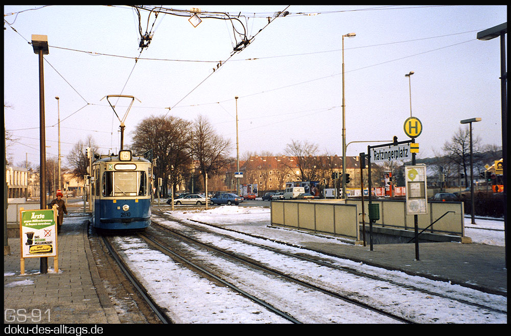 Strecken und Bahnhöfe